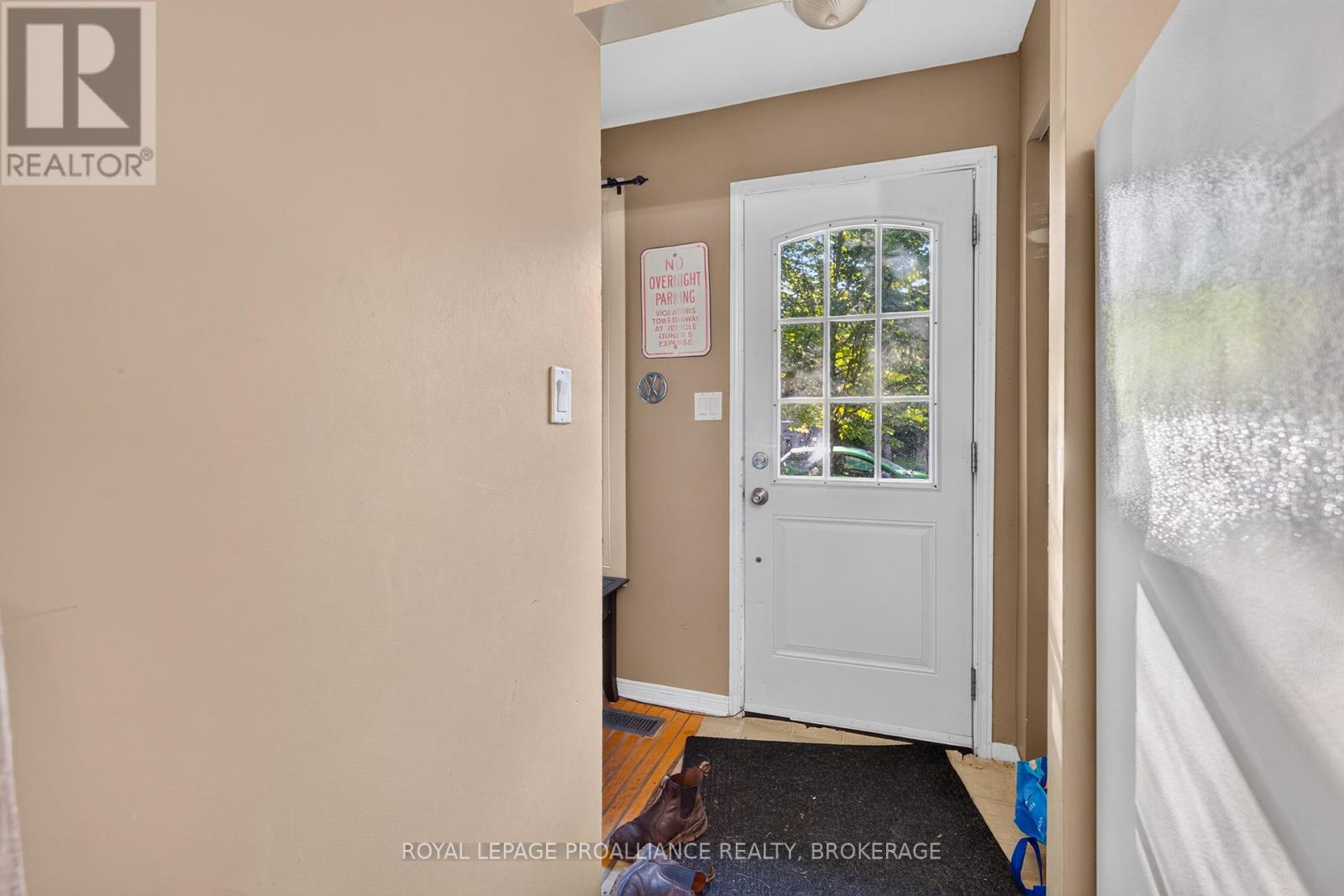 102 CALDERWOOD DRIVE - 5