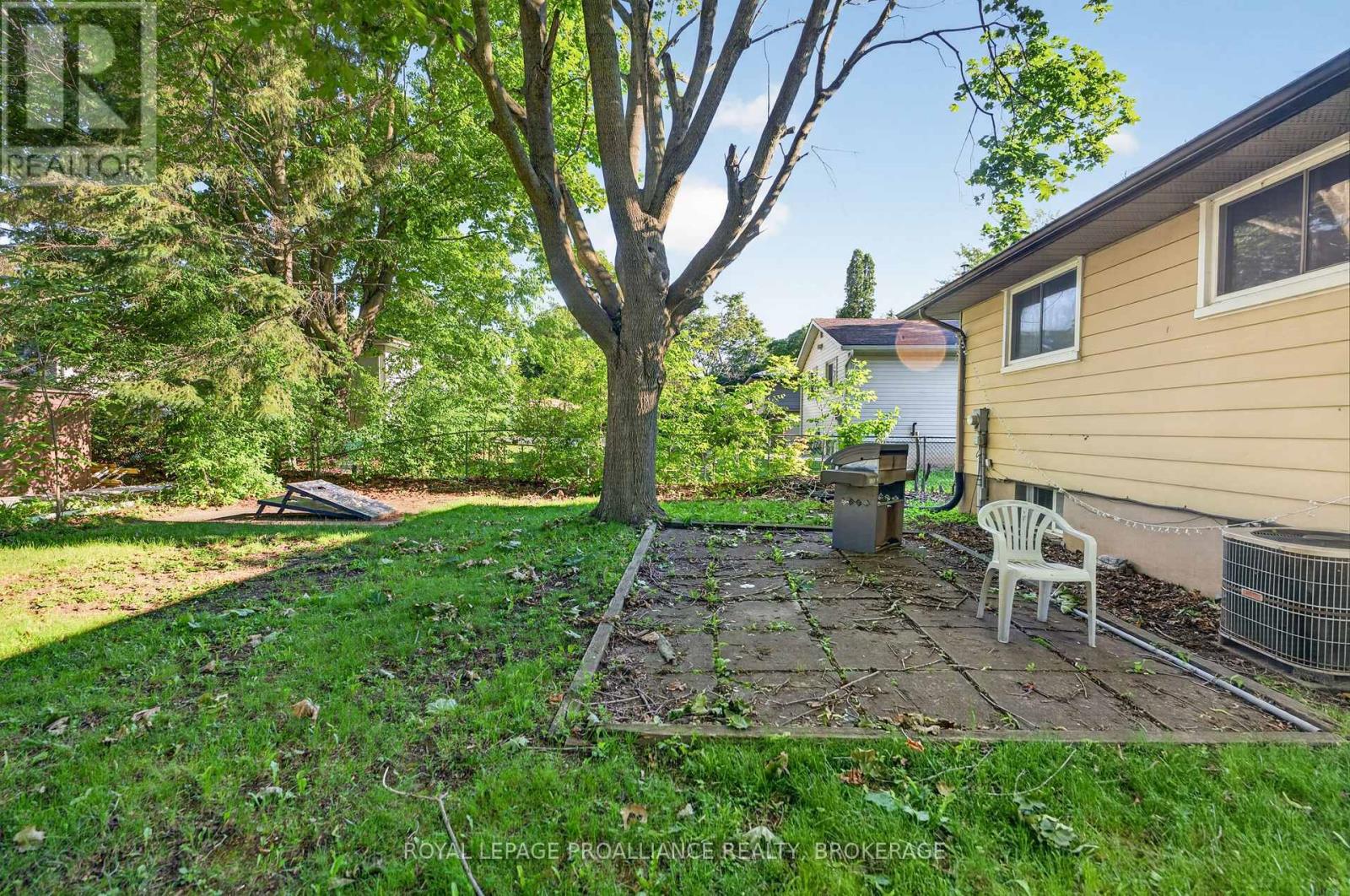 102 CALDERWOOD DRIVE - 14