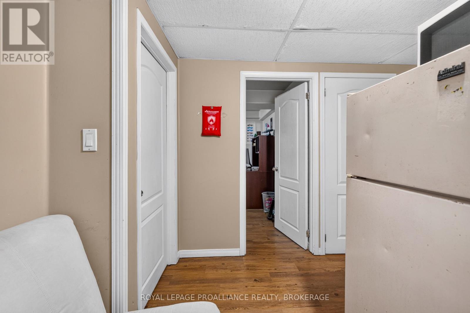 102 CALDERWOOD DRIVE - 8