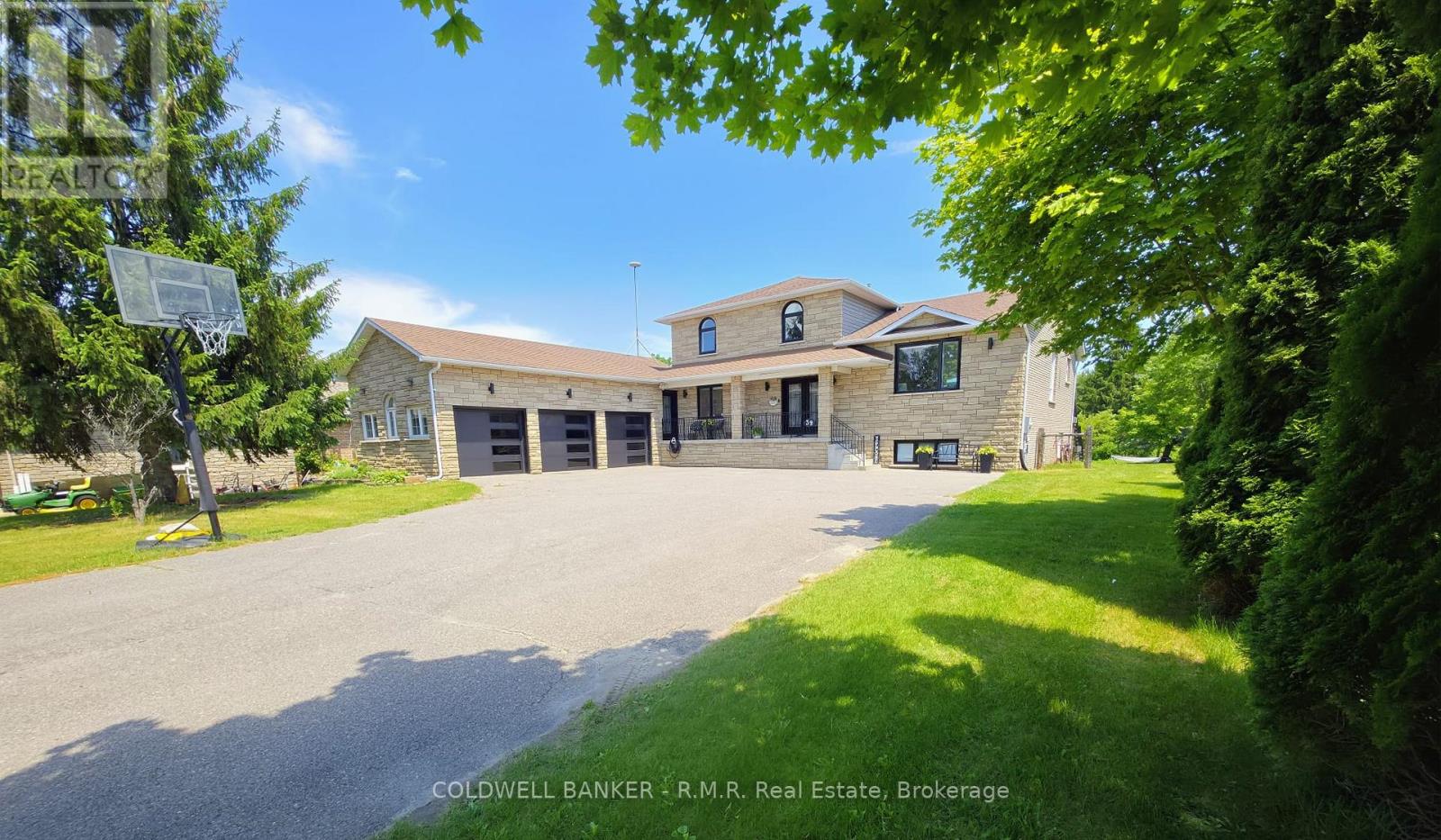 39 KING LANE - 2