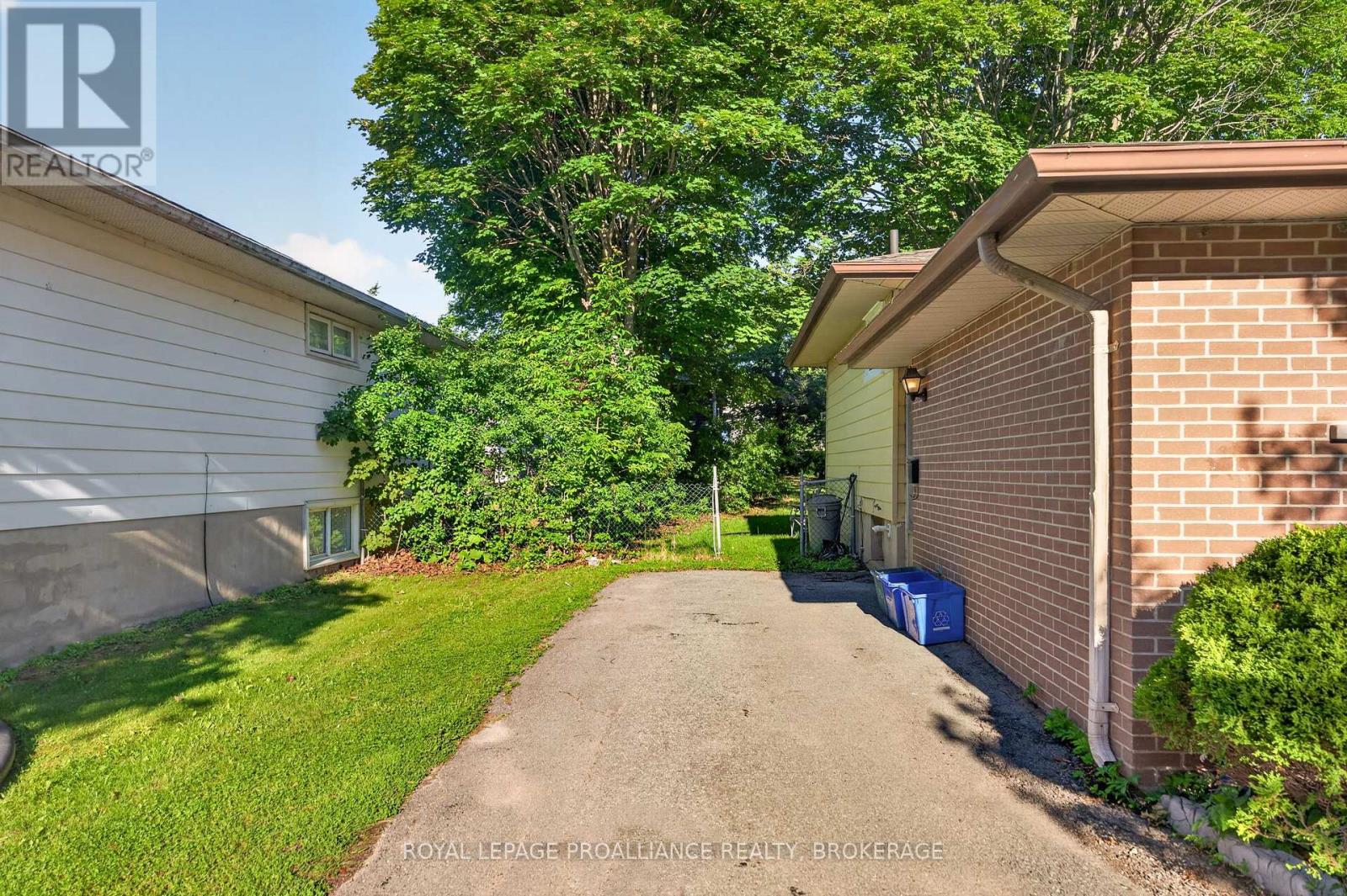 102 CALDERWOOD DRIVE - 9