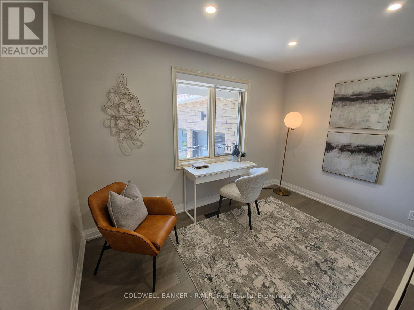 39 KING LANE - 27