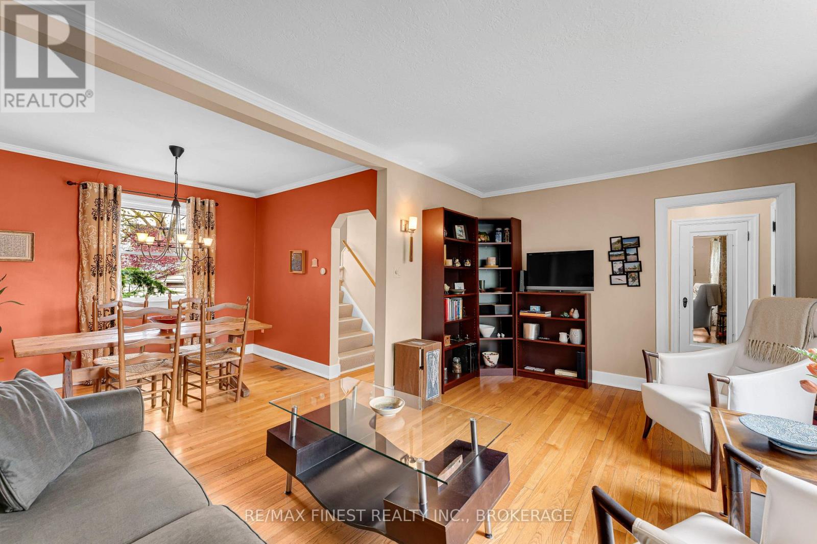 298 COLLEGE STREET - 14
