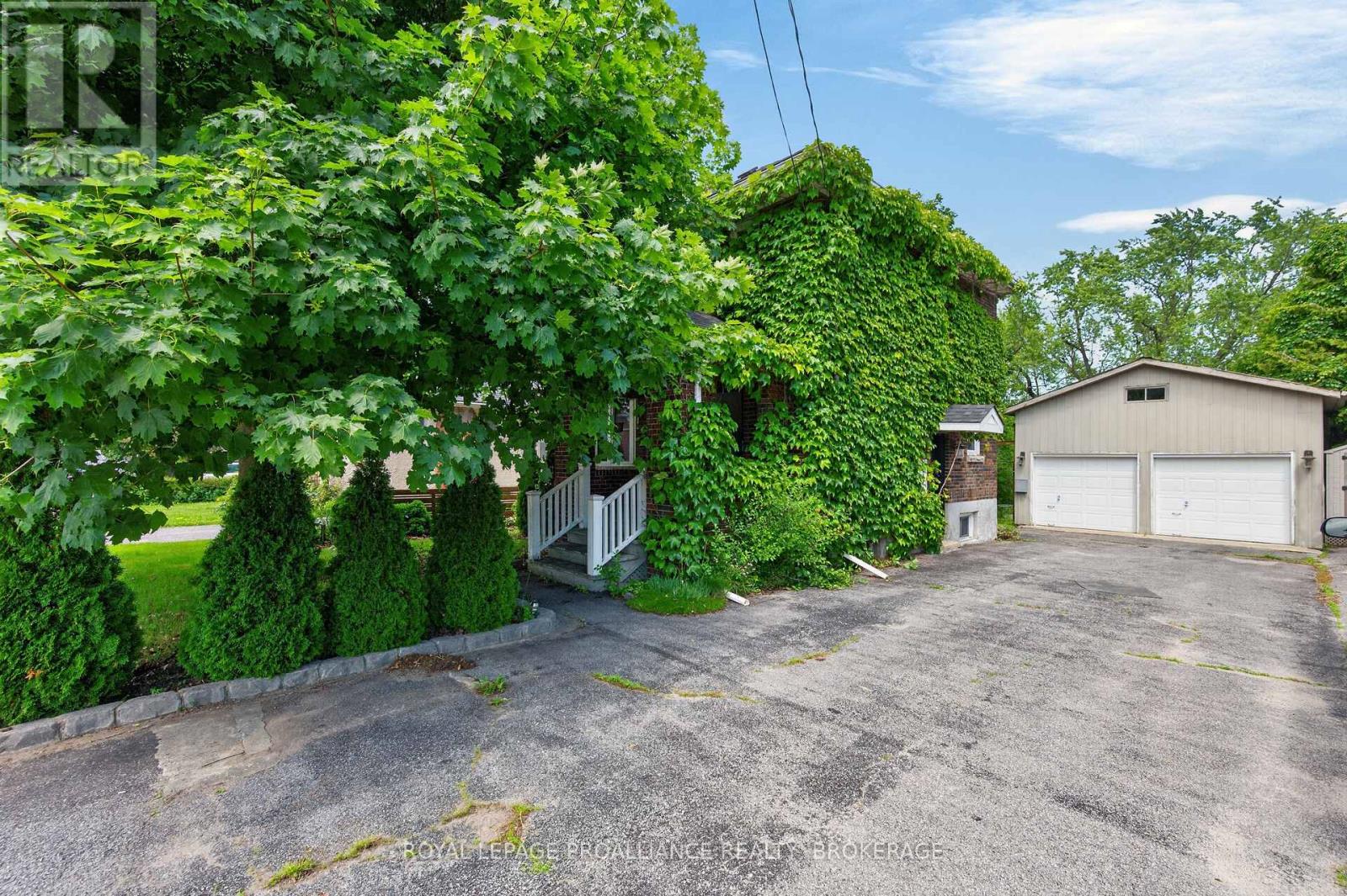 101 NAPIER STREET - 2
