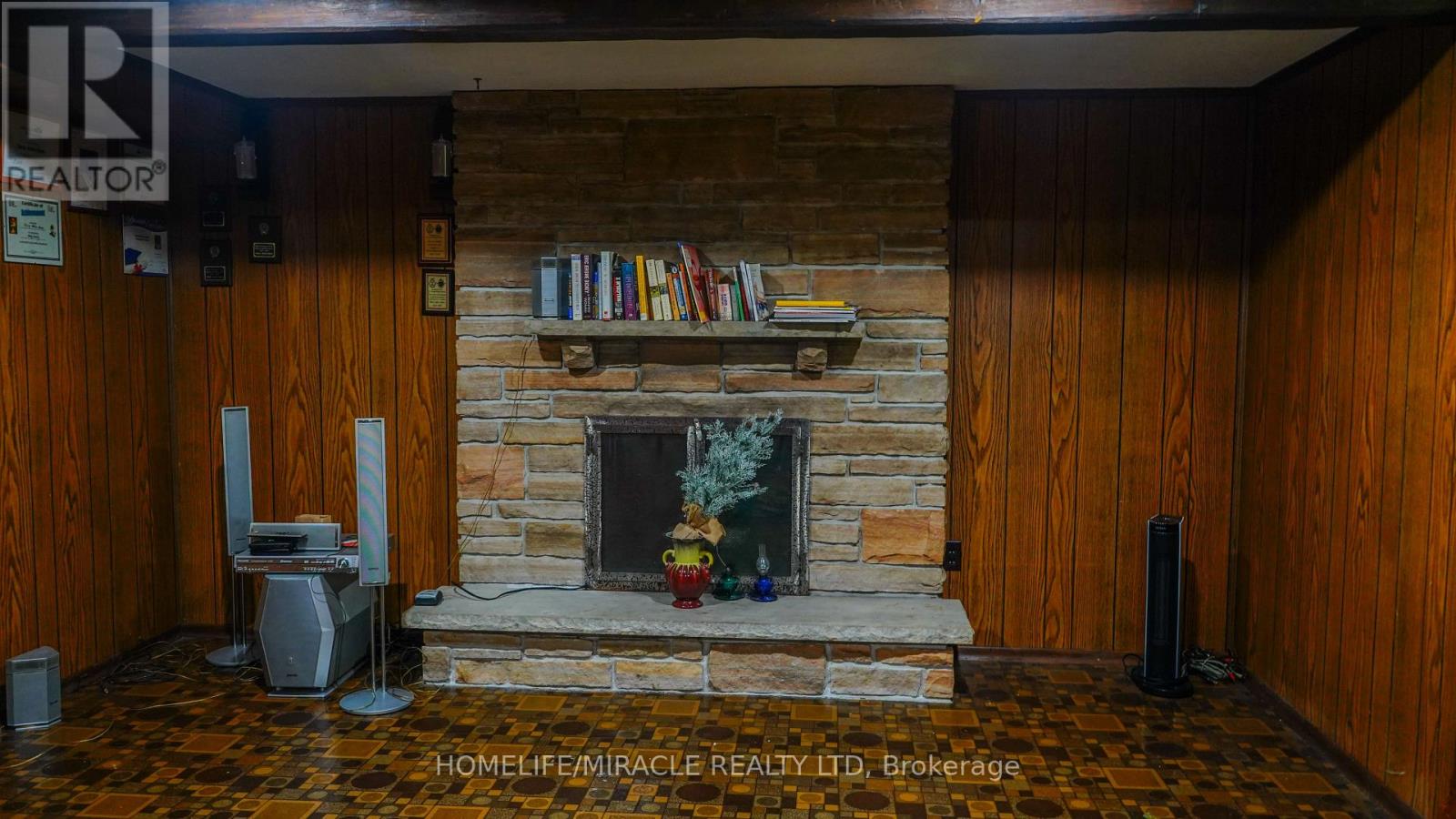 19 AMBERWOOD ROAD - 10