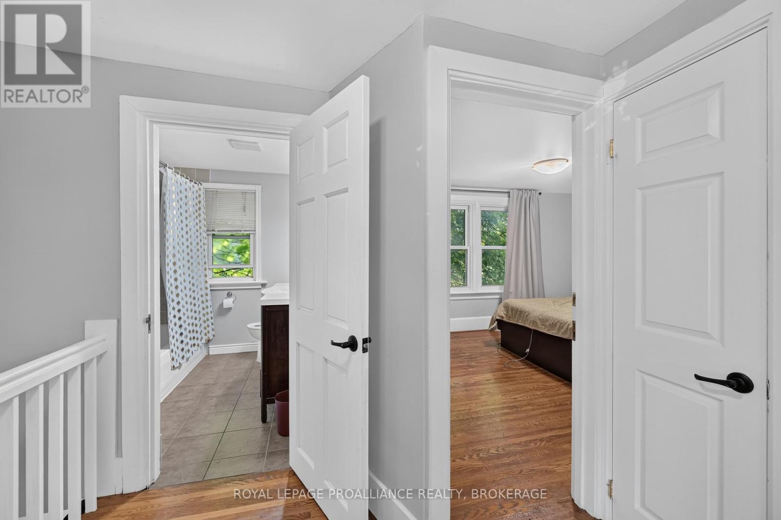 101 NAPIER STREET - 20