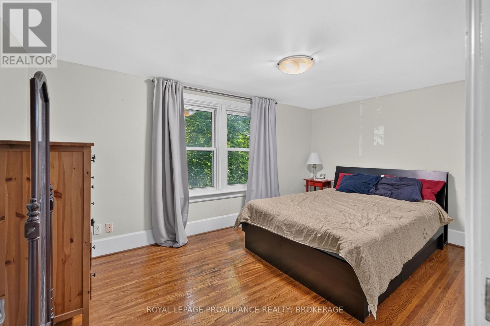 101 NAPIER STREET - 21