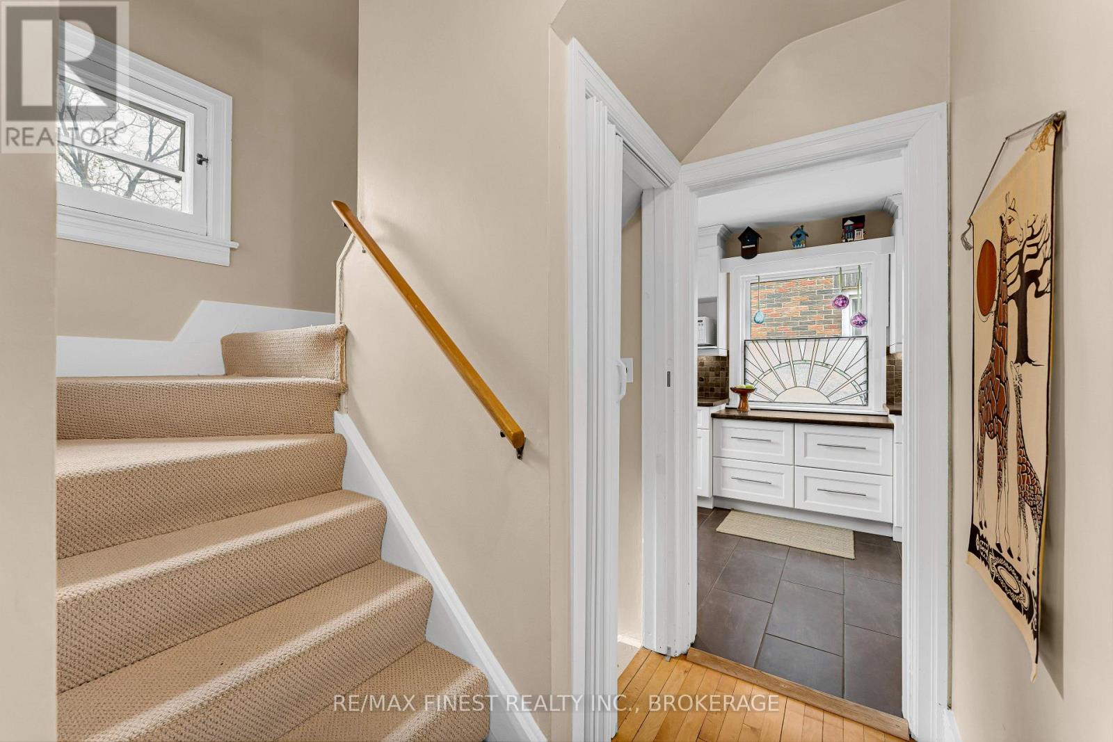 298 COLLEGE STREET - 18