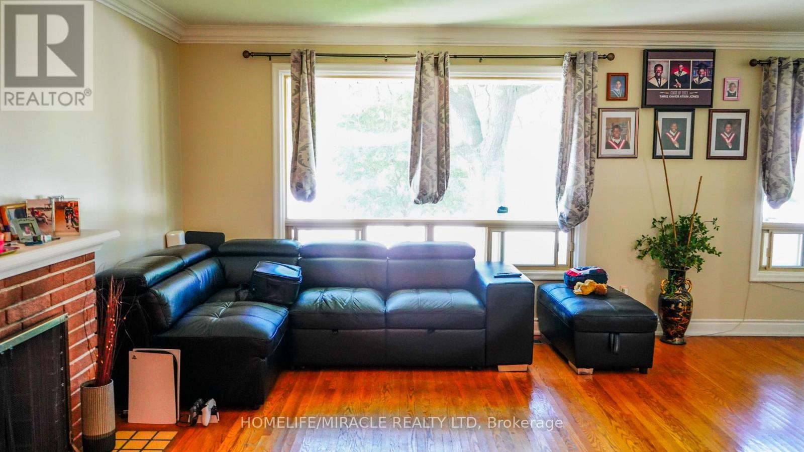 19 AMBERWOOD ROAD - 2