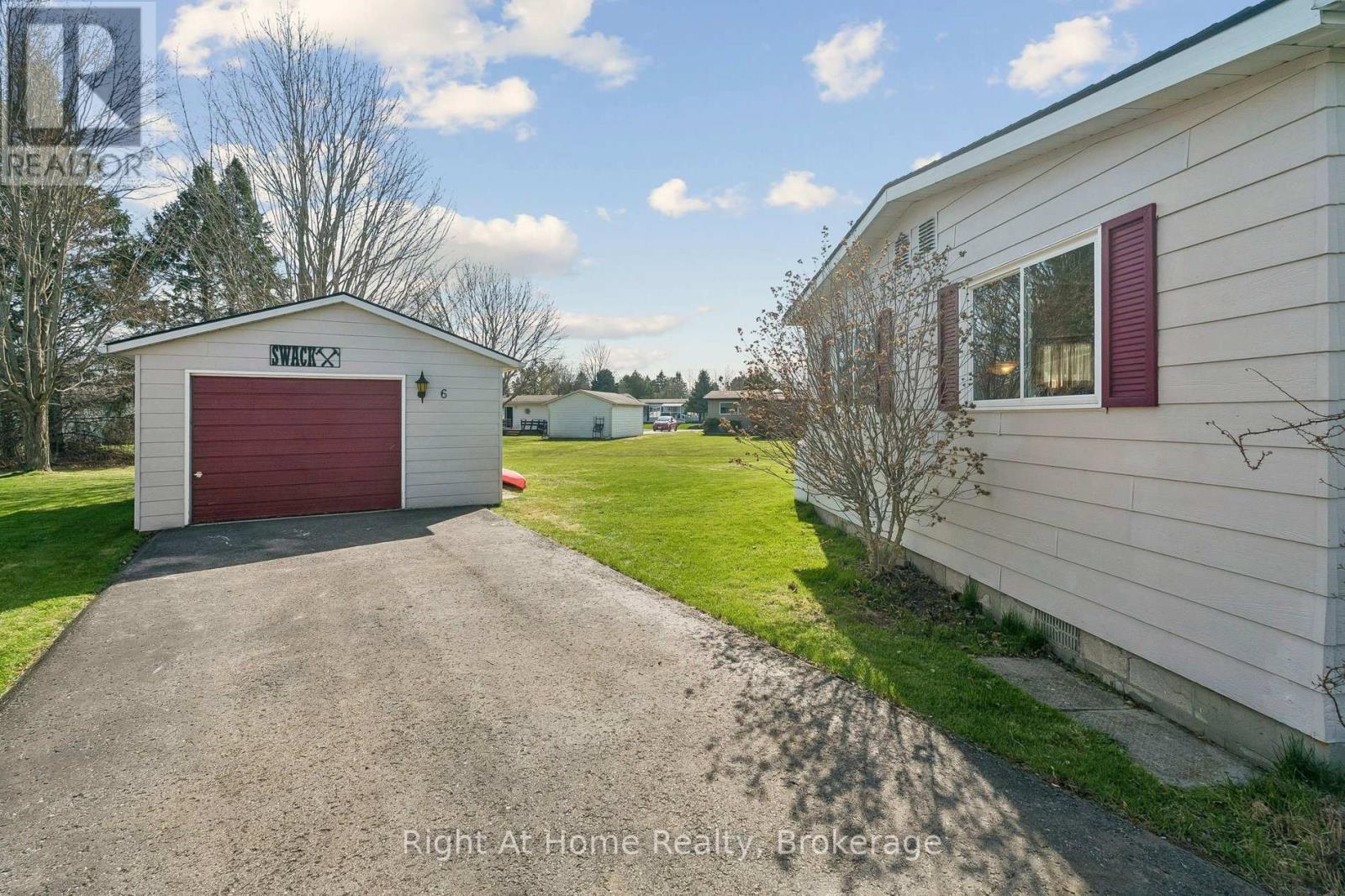 6 EMERY COURT - 3