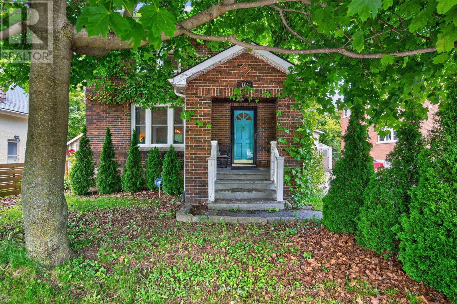101 NAPIER STREET - 3