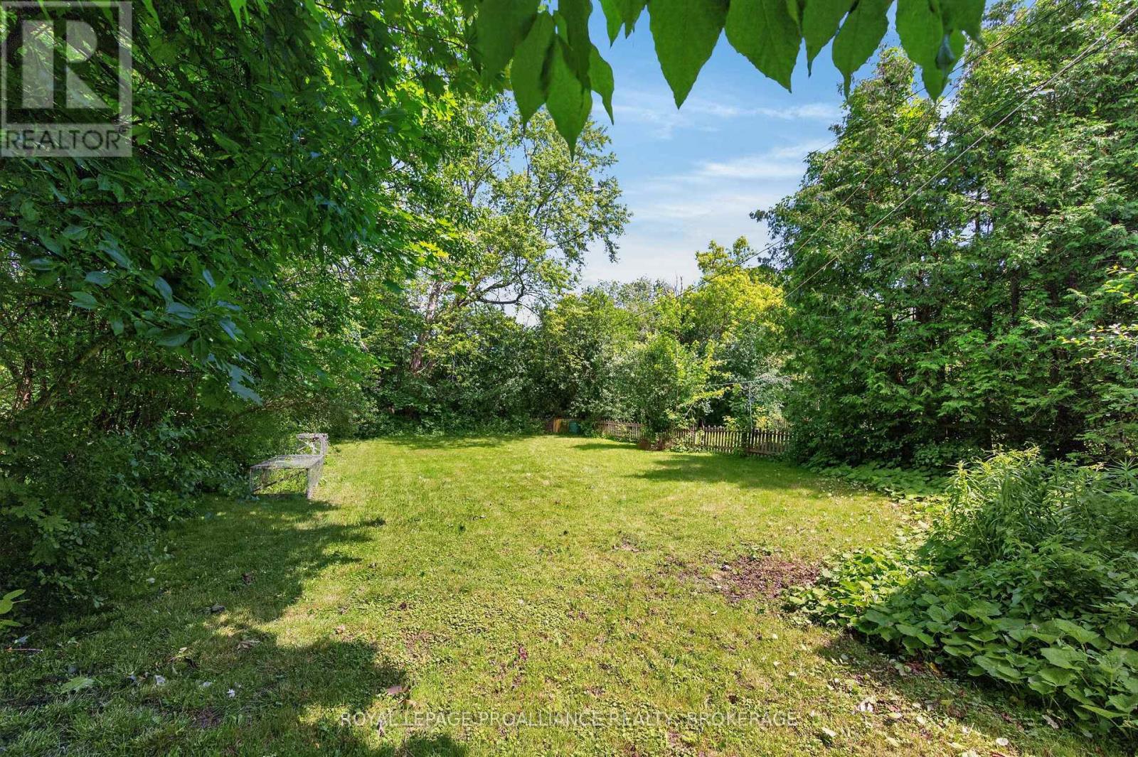 101 NAPIER STREET - 34