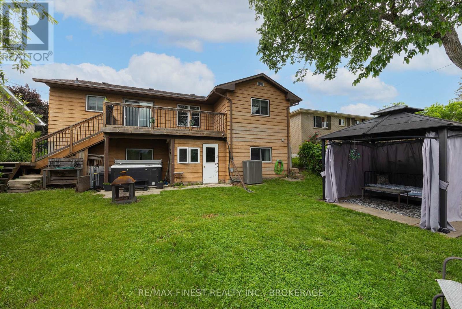 114 JOYCE STREET - 9
