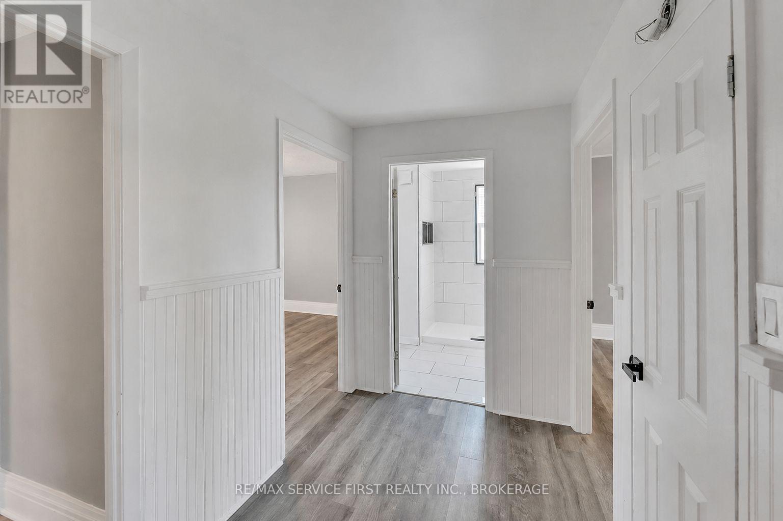 211 RAGLAN ROAD - 12