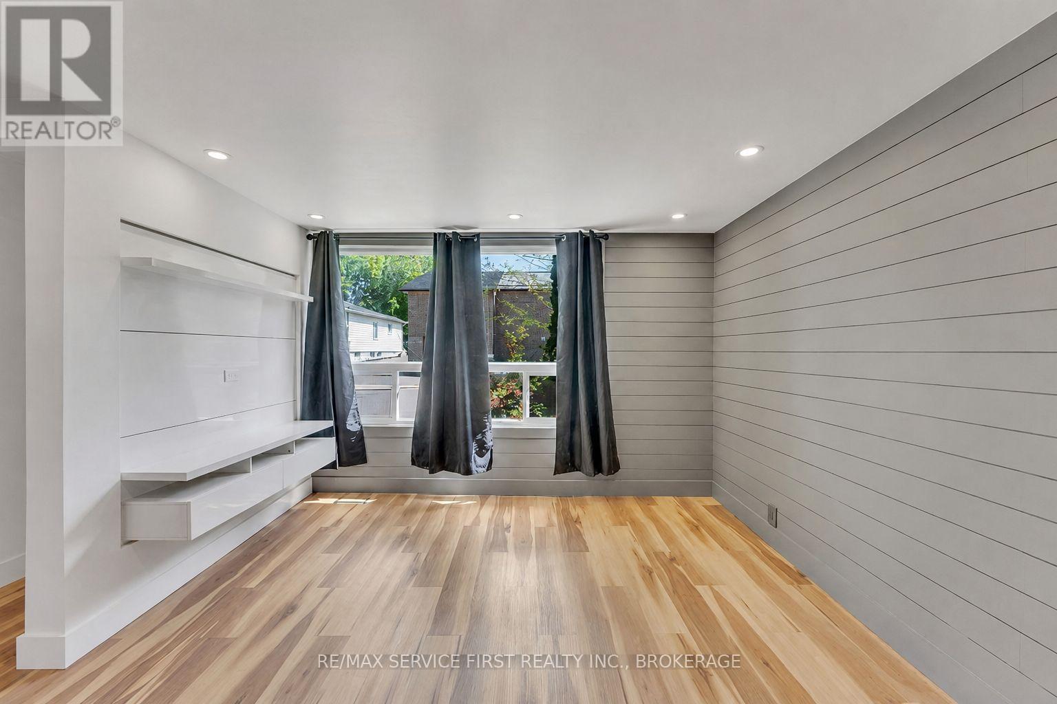211 RAGLAN ROAD - 3
