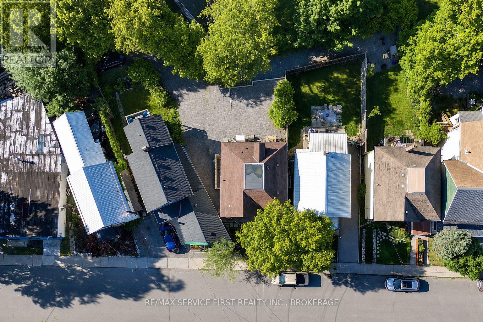 211 RAGLAN ROAD - 26