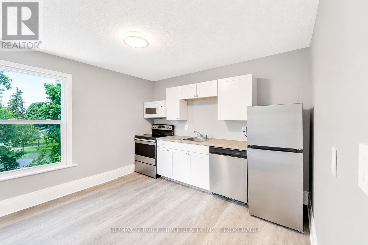 211 RAGLAN ROAD - 13