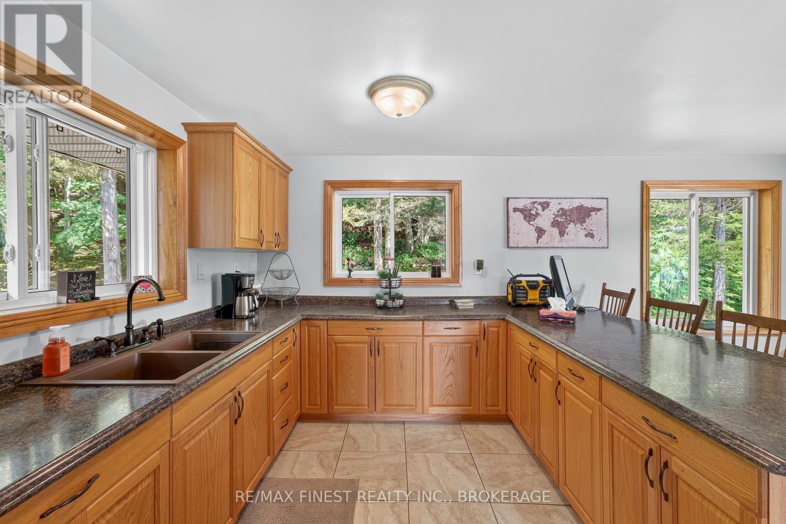 1076 CHESTER LANE - 16