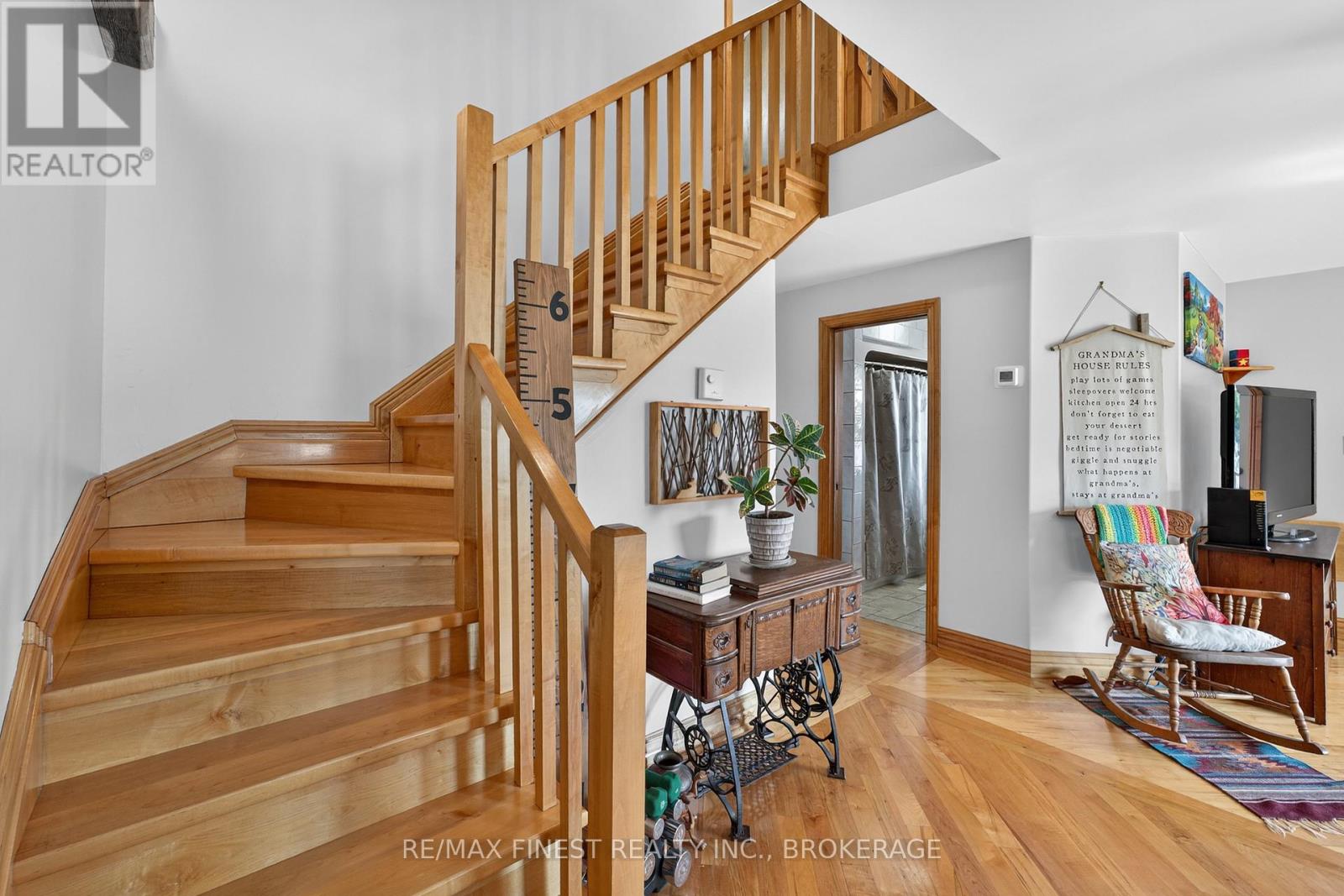 1076 CHESTER LANE - 20