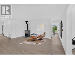 Primary Bedroom - 745 Crowes Road, Prince Edward County, ON K0K2T0 Photo 12