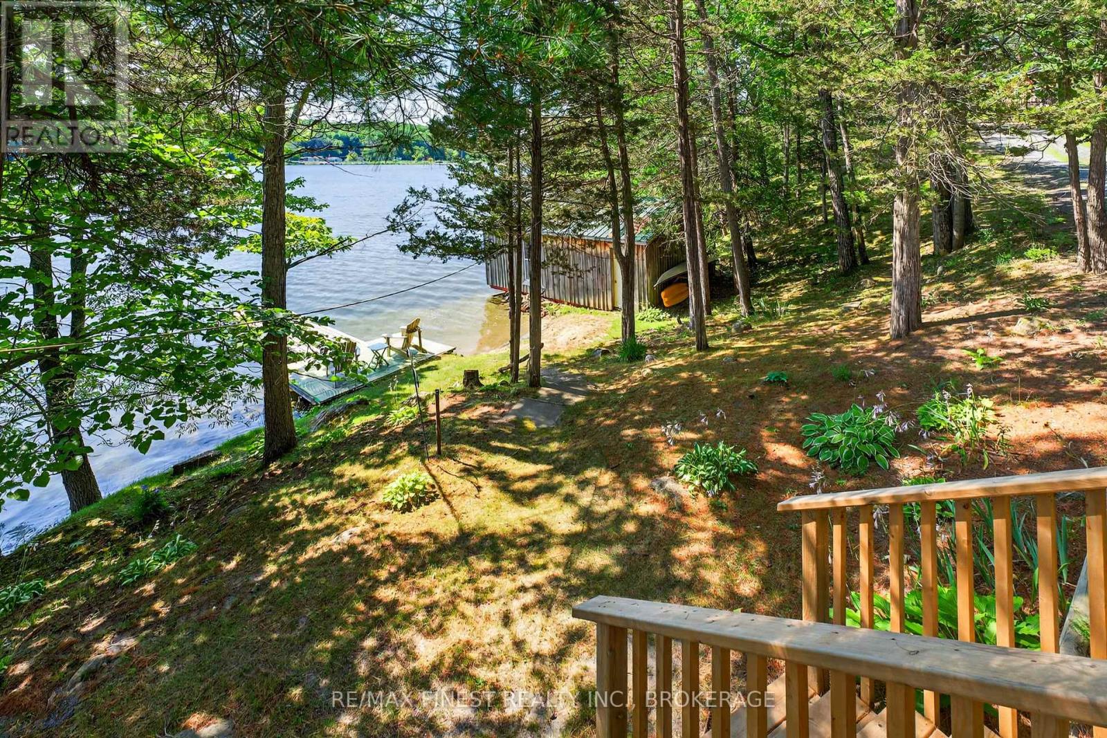 1076 CHESTER LANE - 29