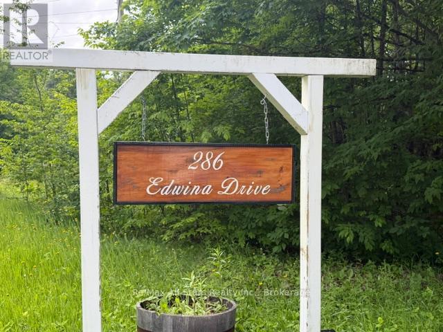 286 EDWINA DRIVE - 21
