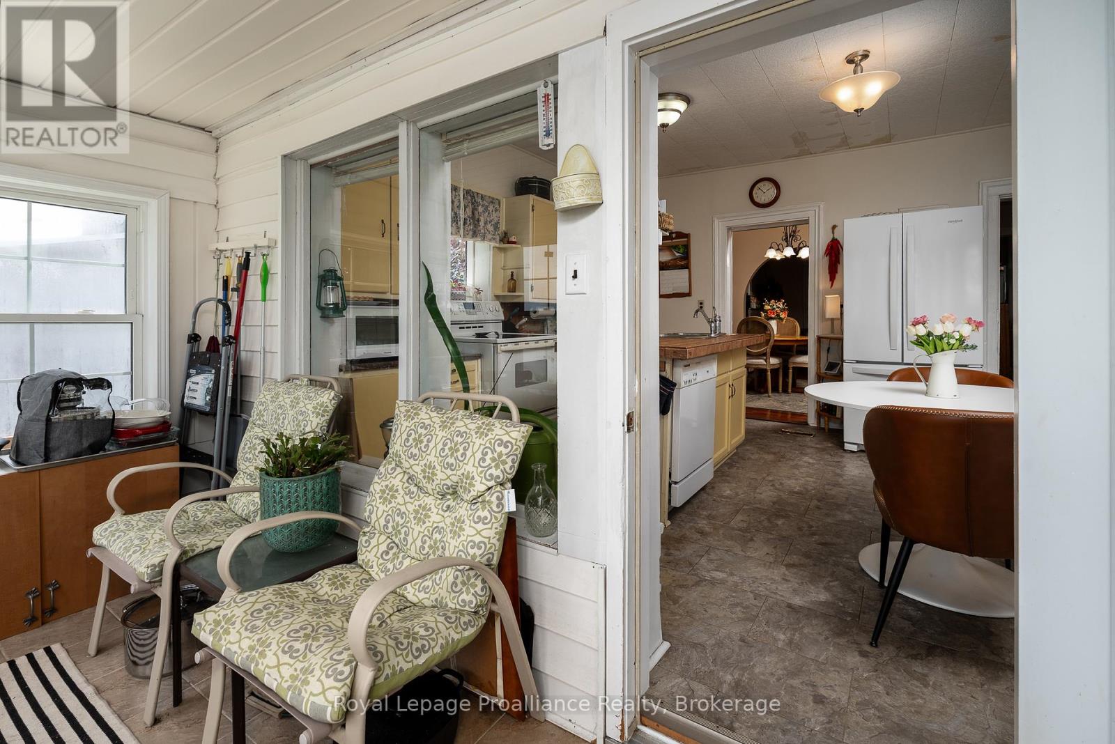 13 SOUTH TRENT STREET - Image 24