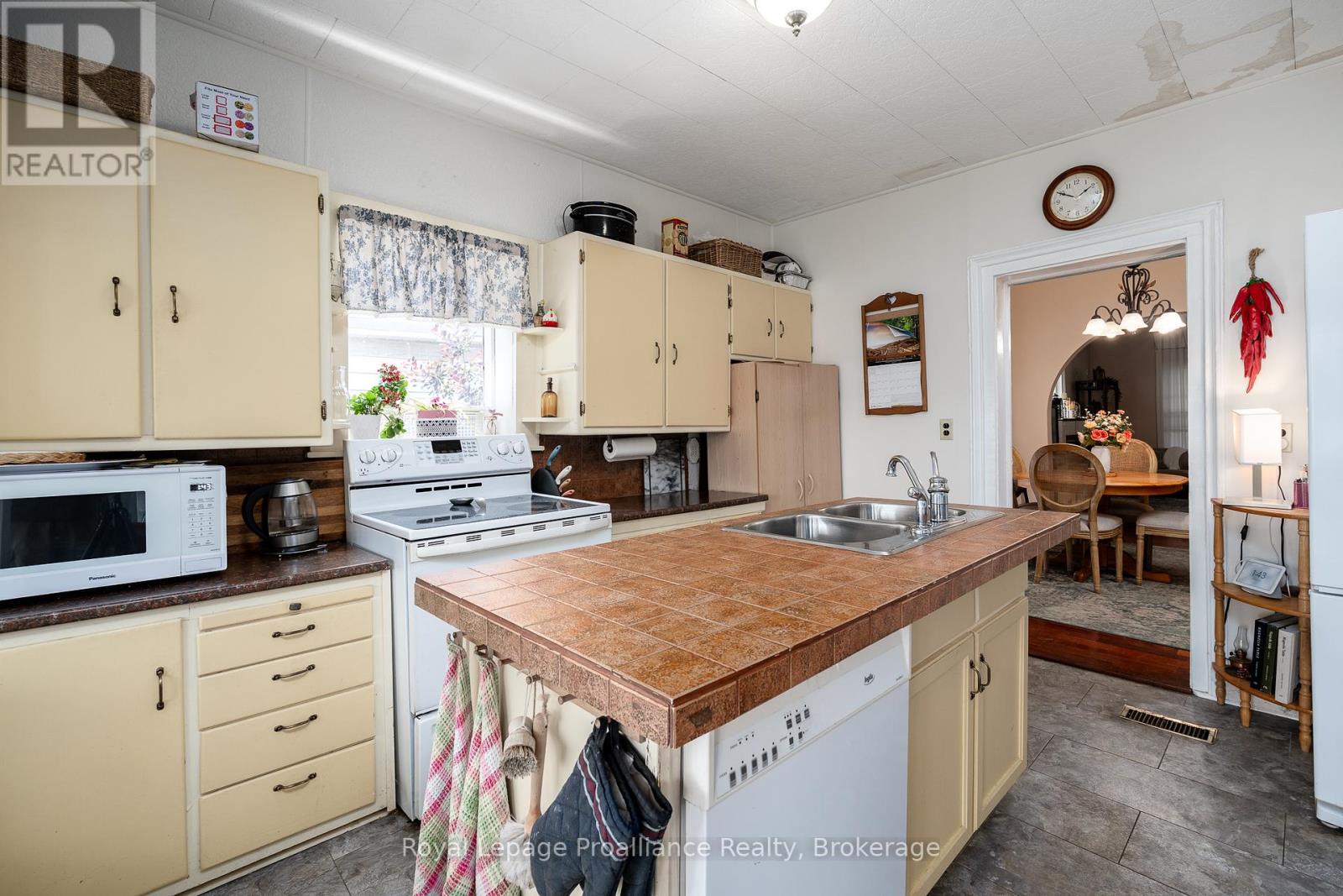 13 SOUTH TRENT STREET - Image 20