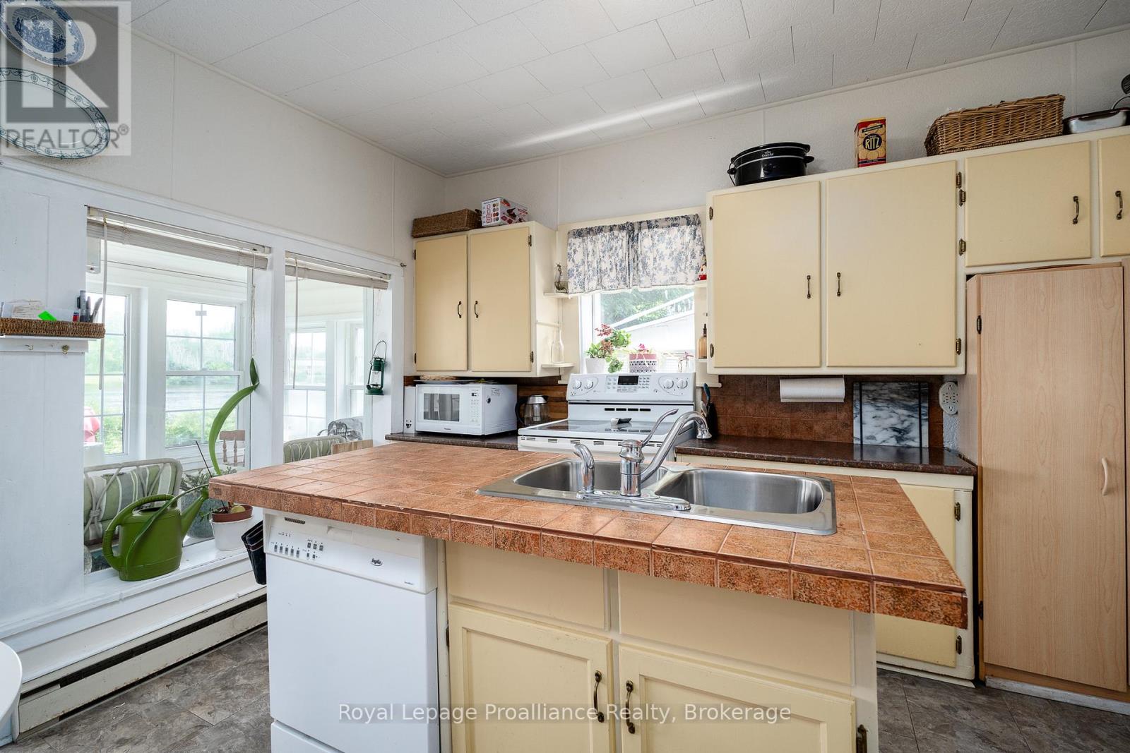 13 SOUTH TRENT STREET - Image 19