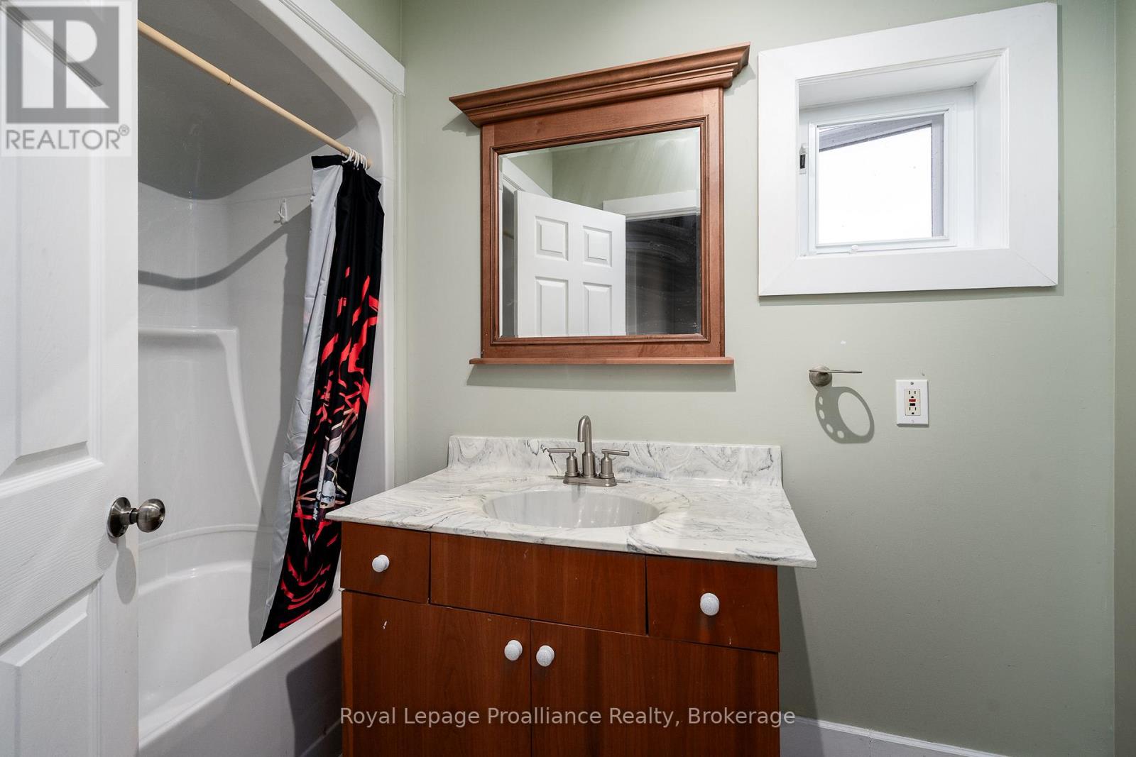13 SOUTH TRENT STREET - Image 33