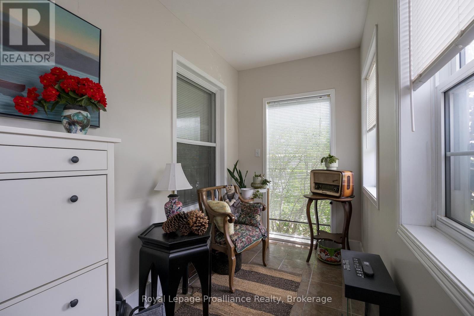 13 SOUTH TRENT STREET - Image 9