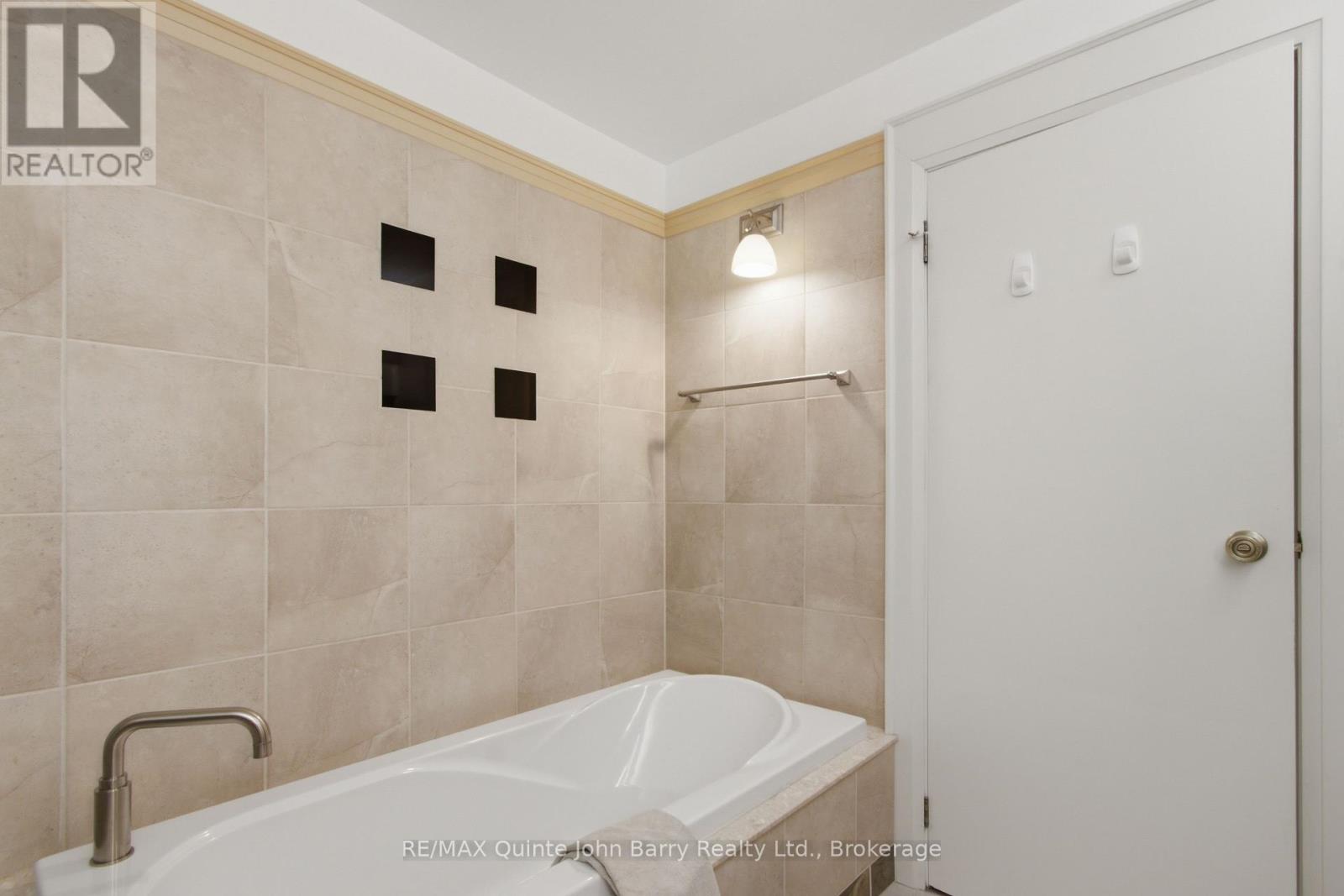 53 POWER STREET - 23