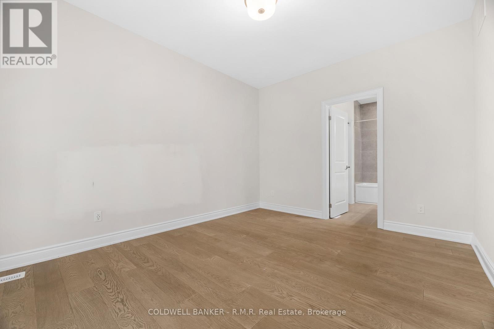 #E 435 ORCHARD AVENUE S - 22
