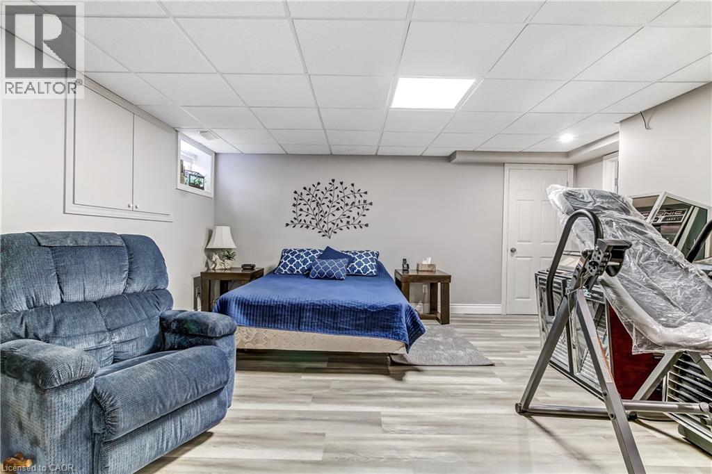 139 MANNHEIM Crescent - 33