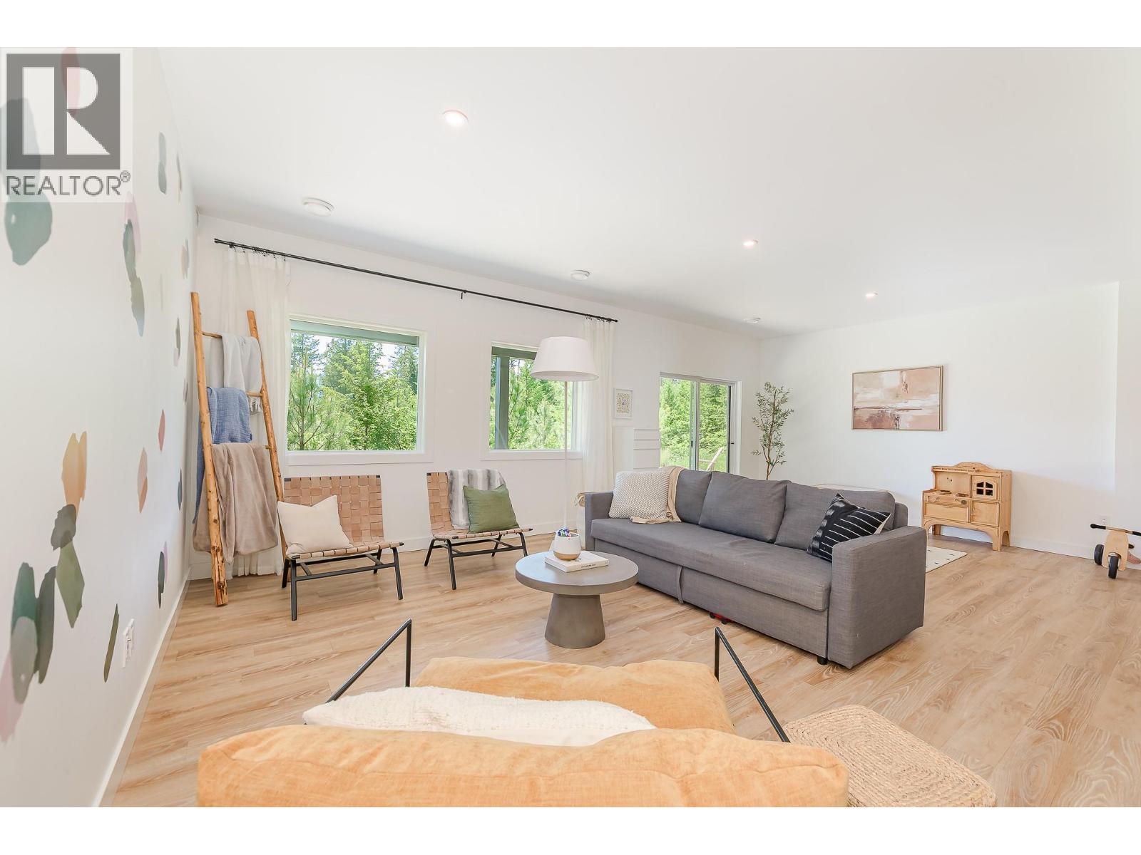 952 Ridgewood Drive - 29