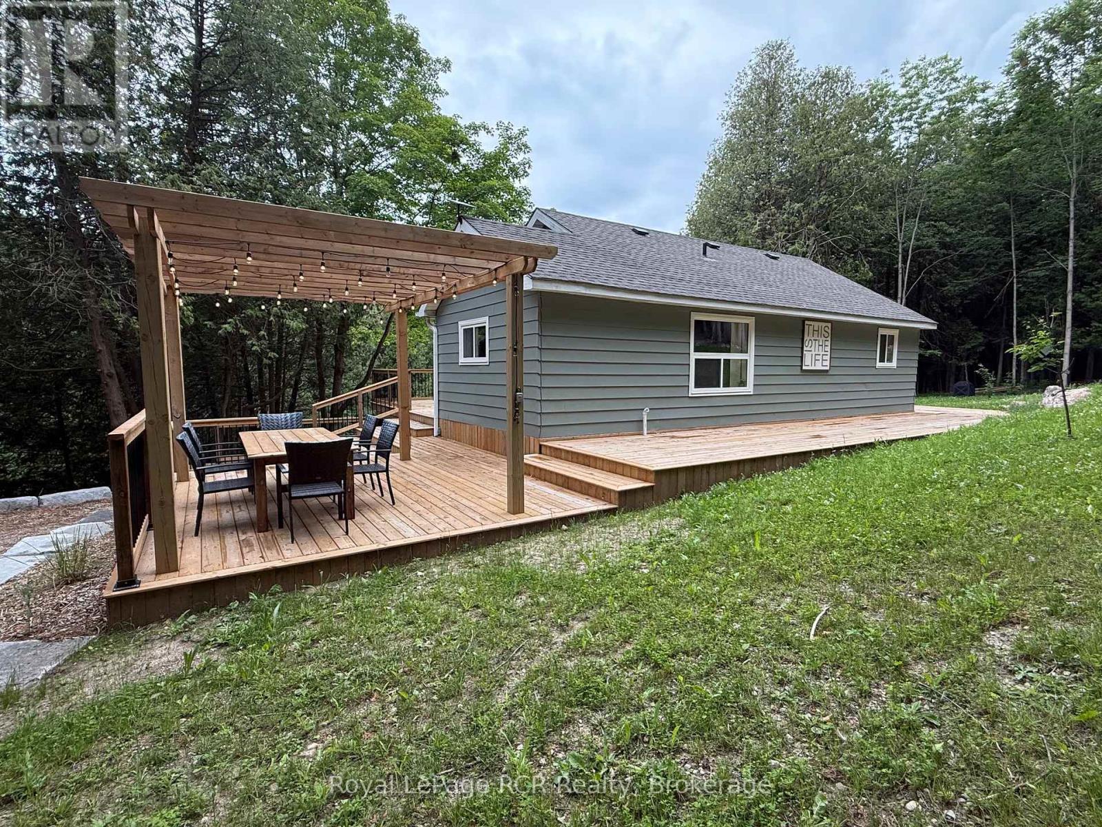 384275 CONCESSION 4 - 37