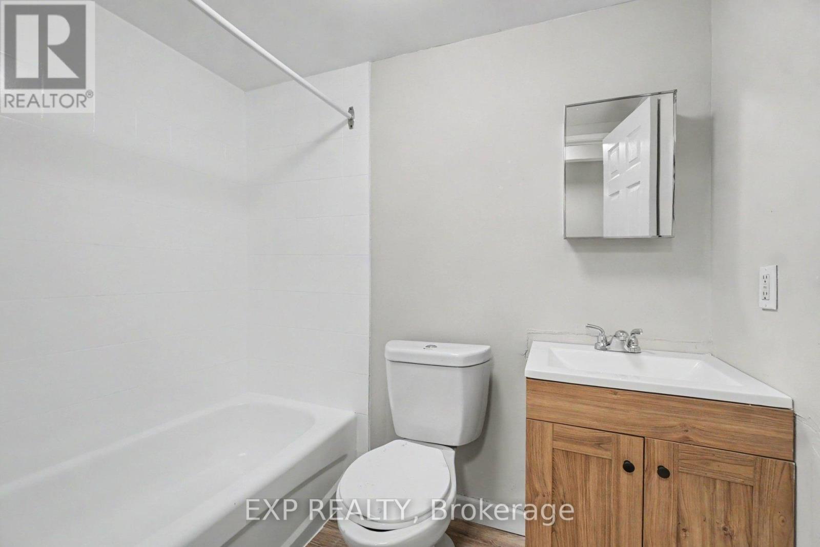 1 Bath House for Rent in Ottawa – 22 – 1435 MORISSET AVENUE W, Ottawa – MLS# X13489556 - Image 13