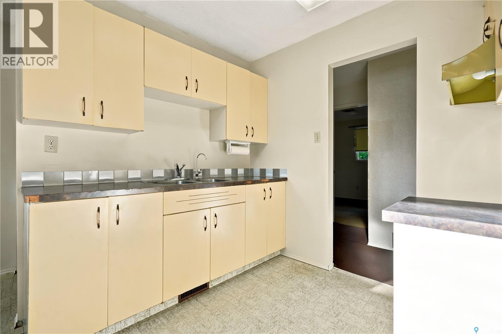 166 Sangster BOULEVARD — photo 11