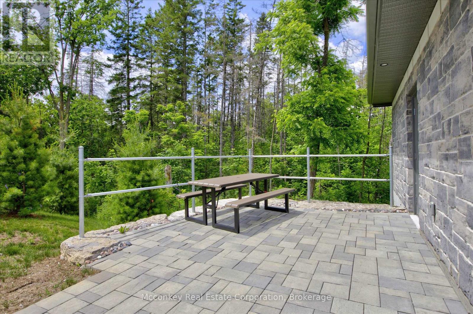 #2 19 HAMPTON LANE - Image 33