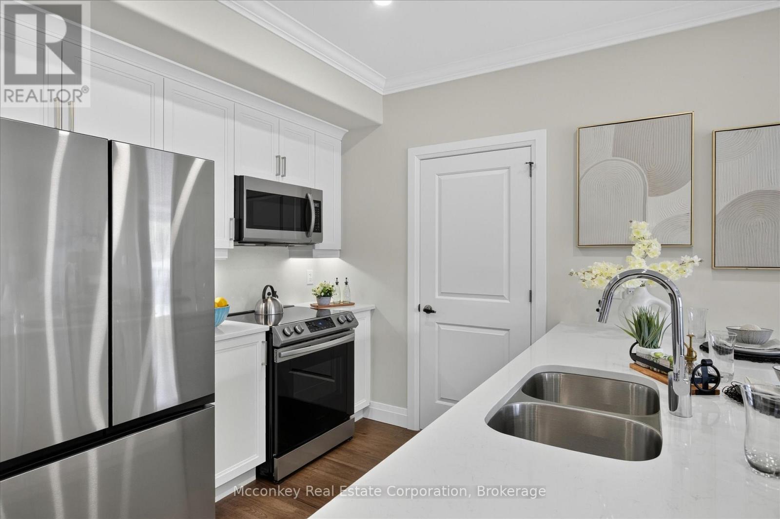 #2 19 HAMPTON LANE - Image 9