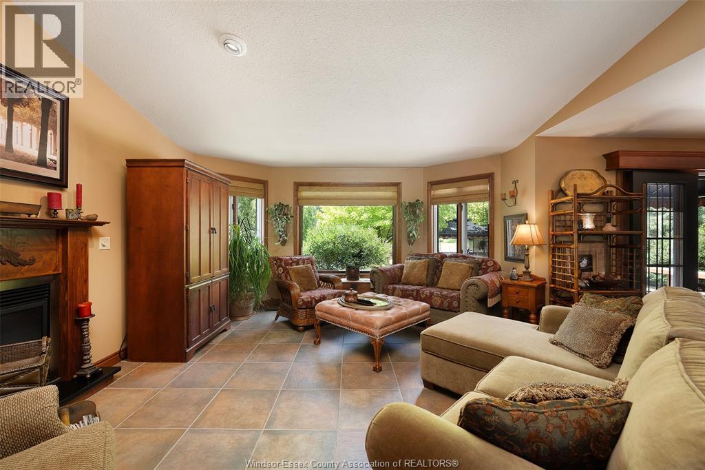 605 MARKHAM DRIVE - 24