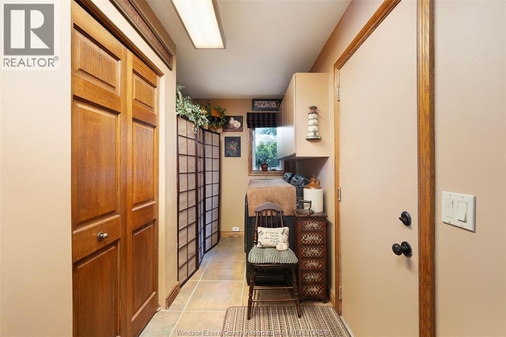 605 MARKHAM DRIVE - 32