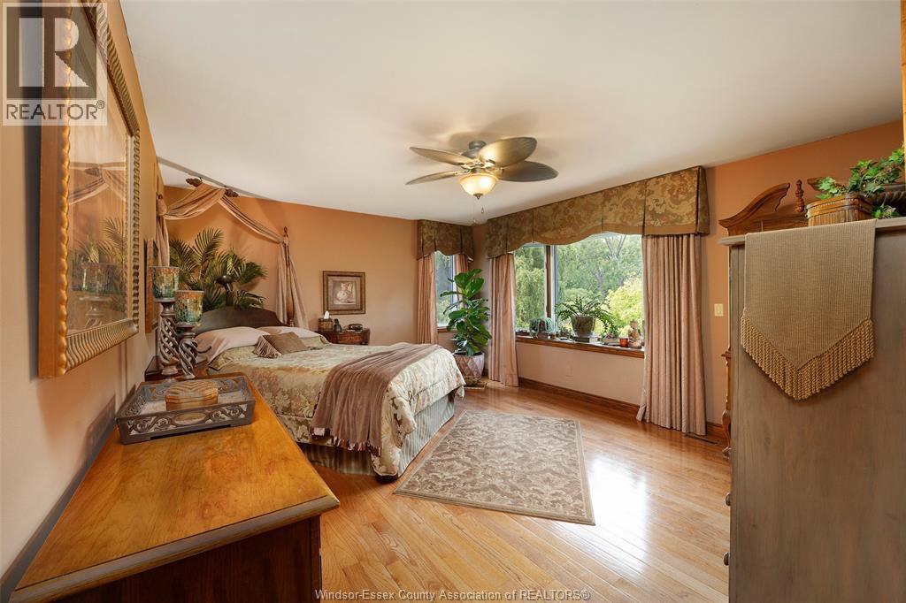 605 MARKHAM DRIVE - 34
