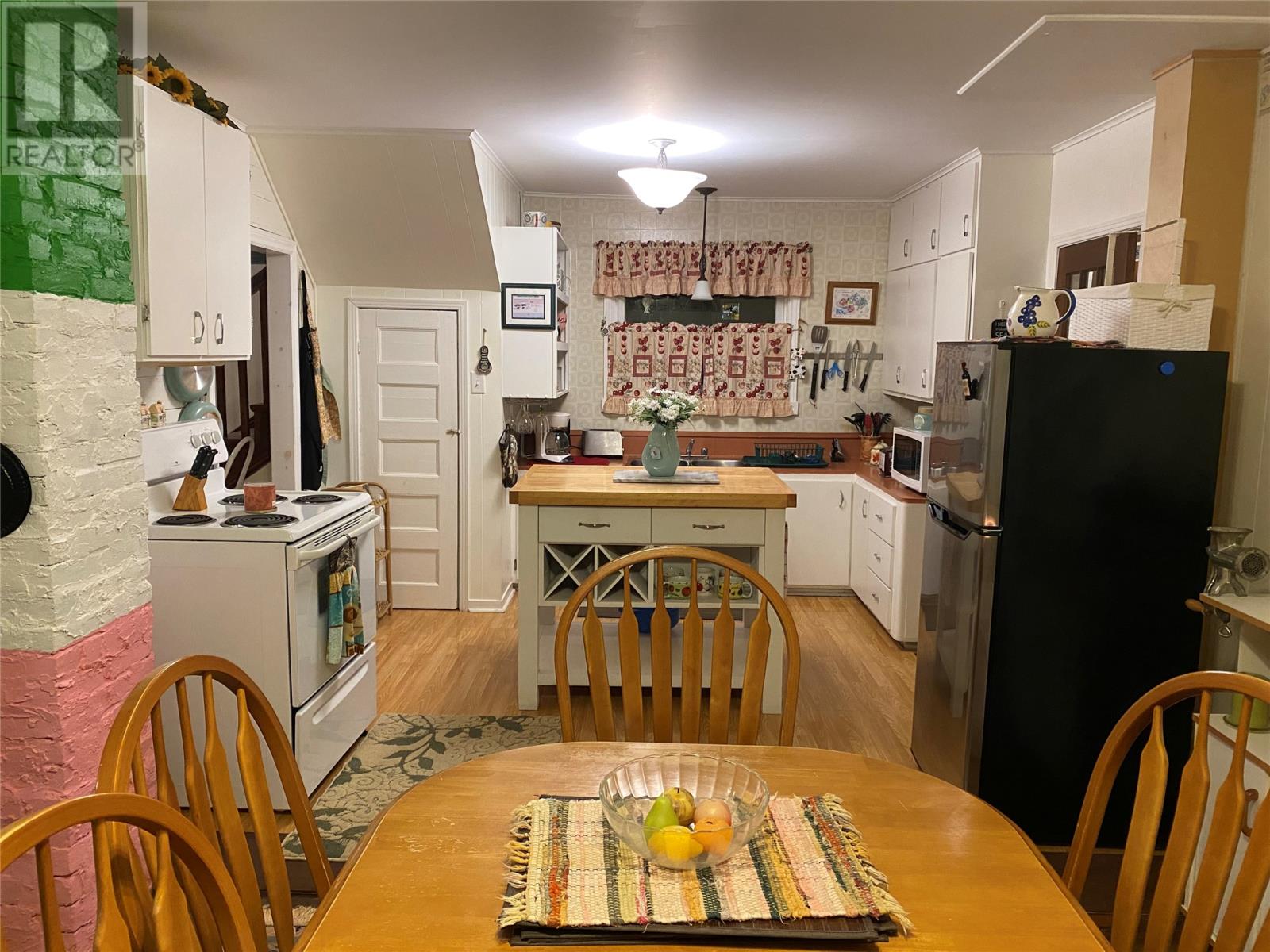90 Hants Harbour Road - 8