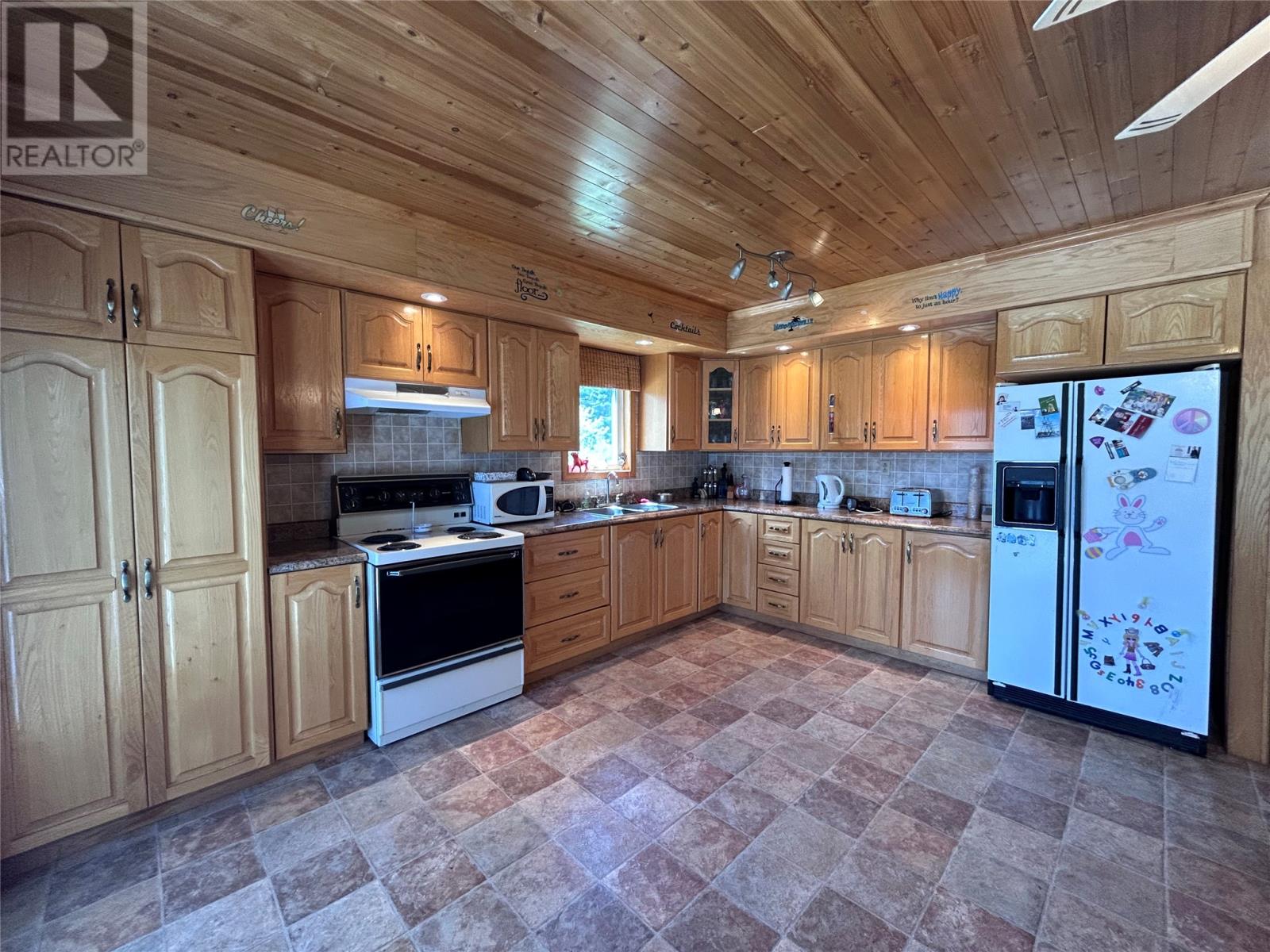 623 Main Road - 8