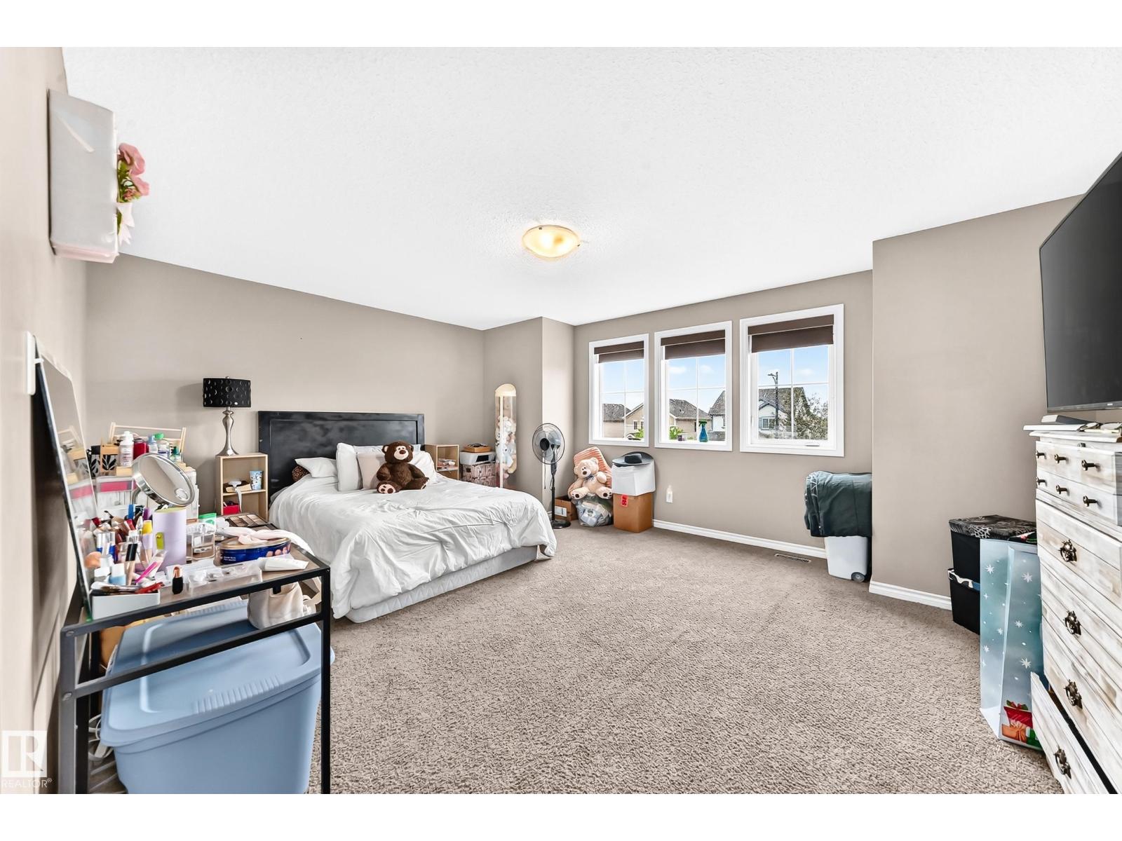 6123 13 AV SW - 23