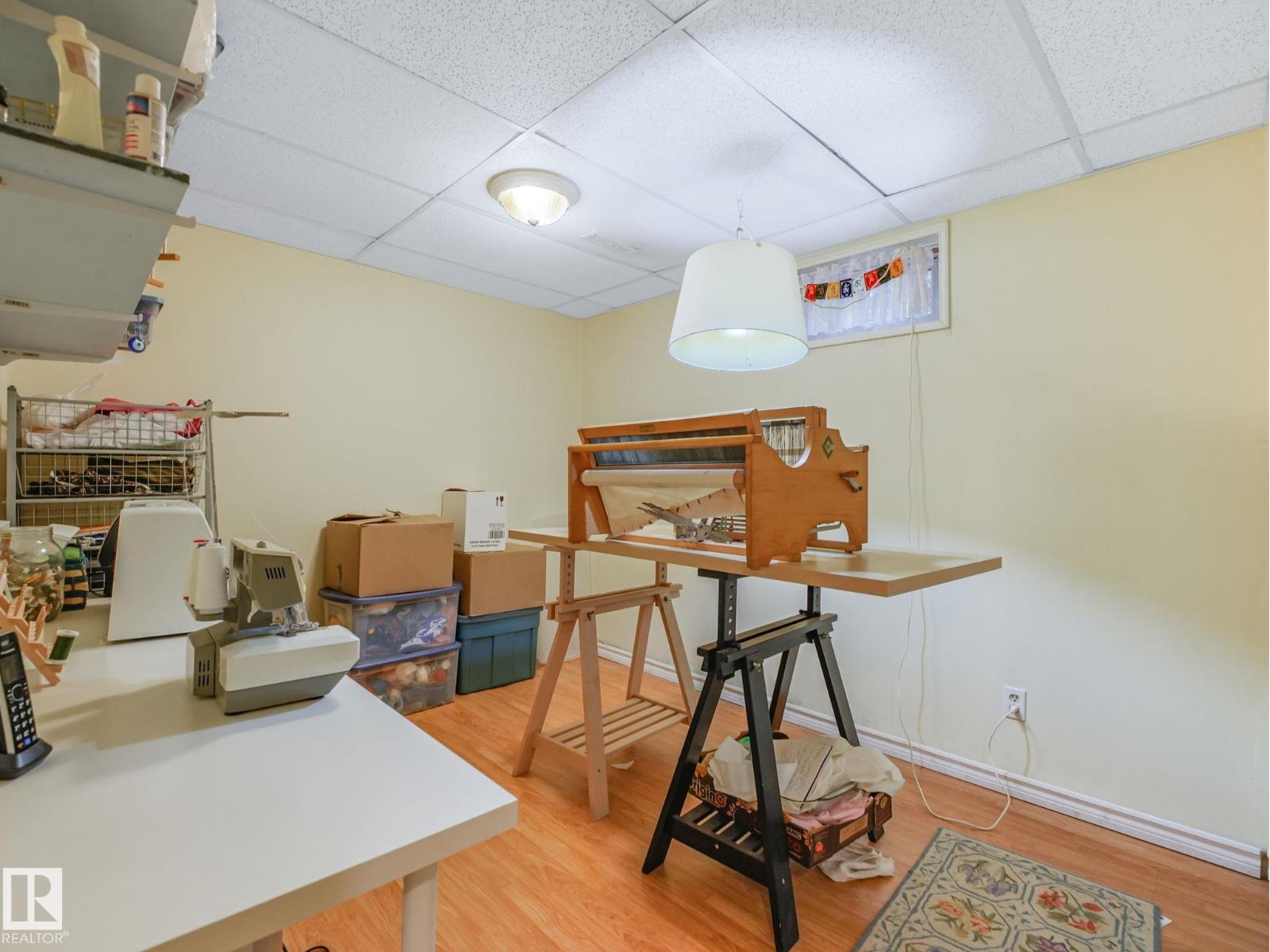 32 Malvern DR — photo 43