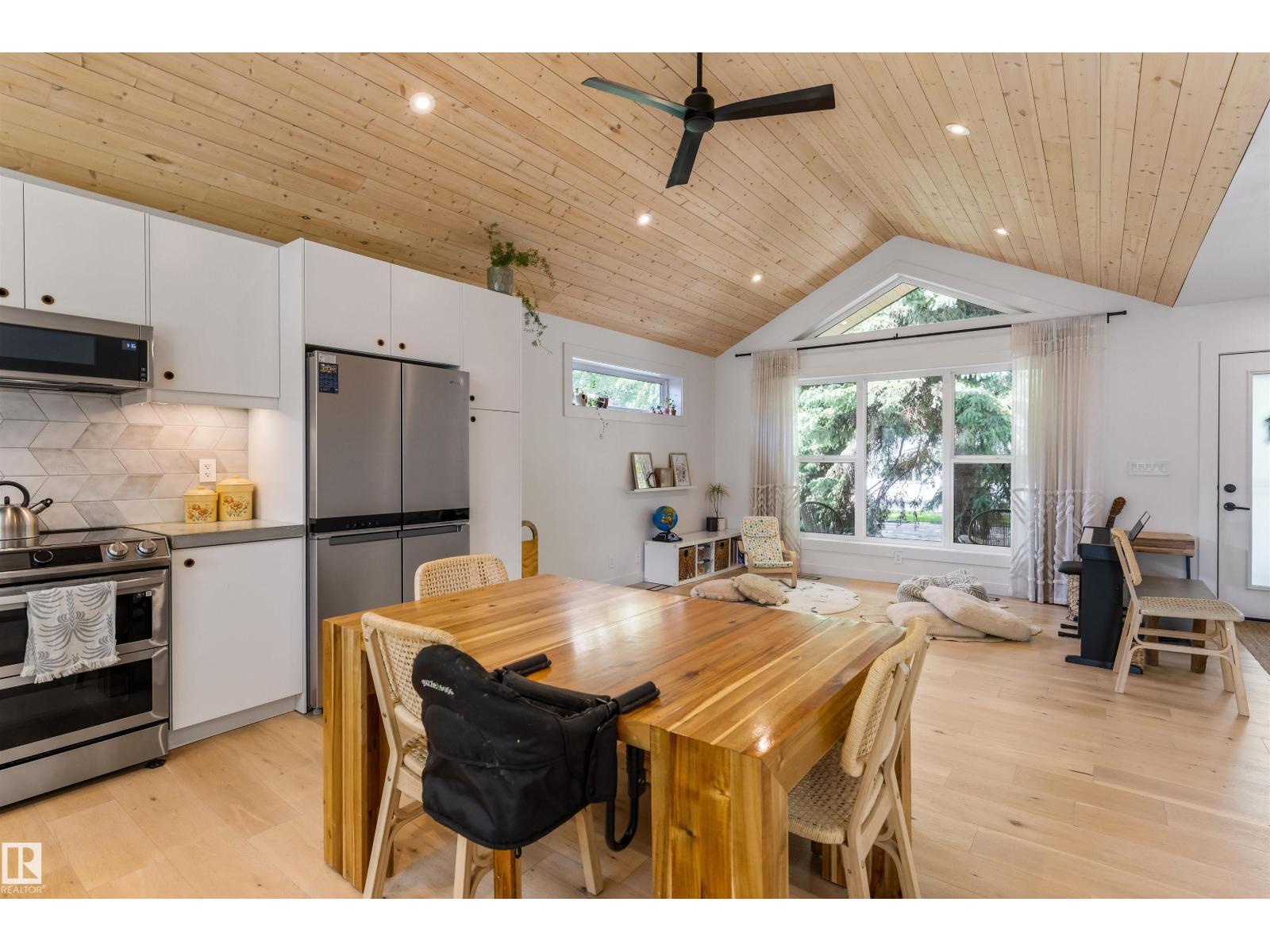 12 BELMONT DR - 13