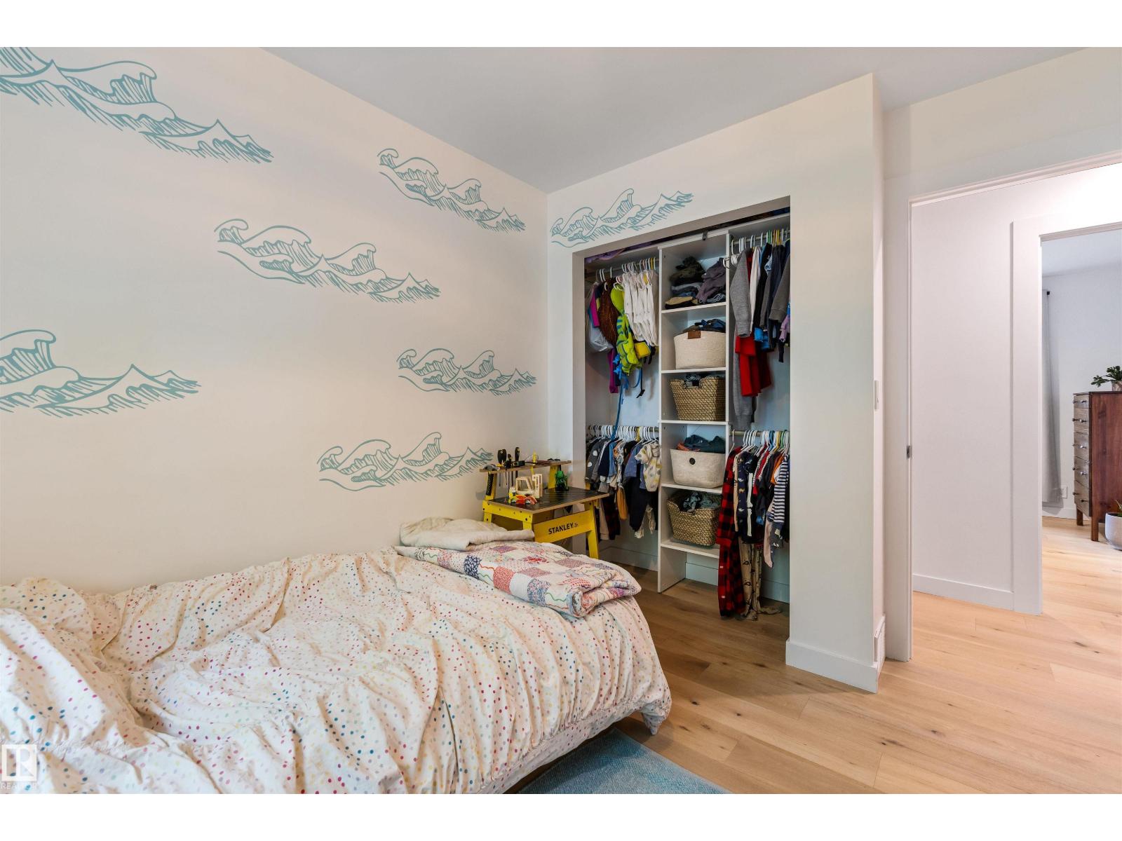 12 BELMONT DR - 22
