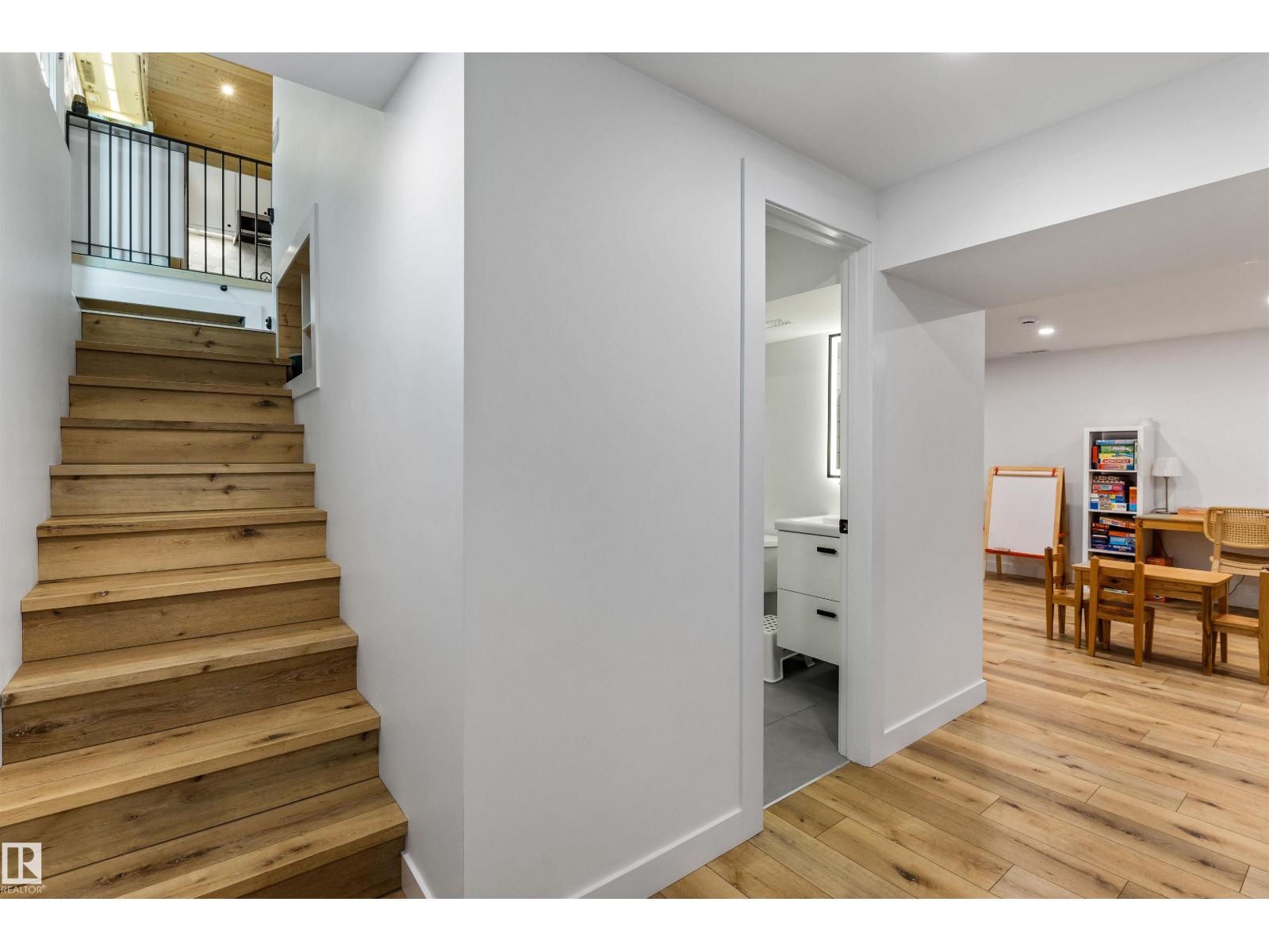 12 BELMONT DR - 24